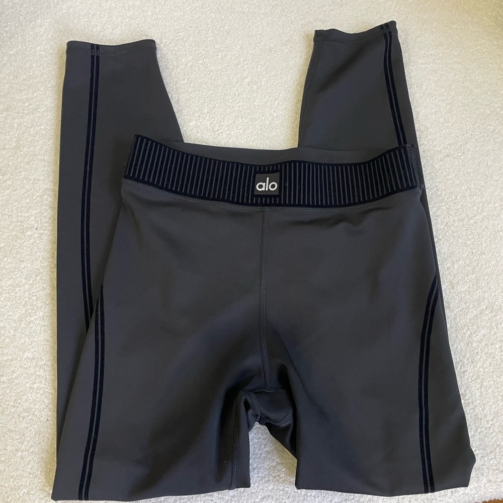 Alo Black Active Leggings with Logo Waistband
